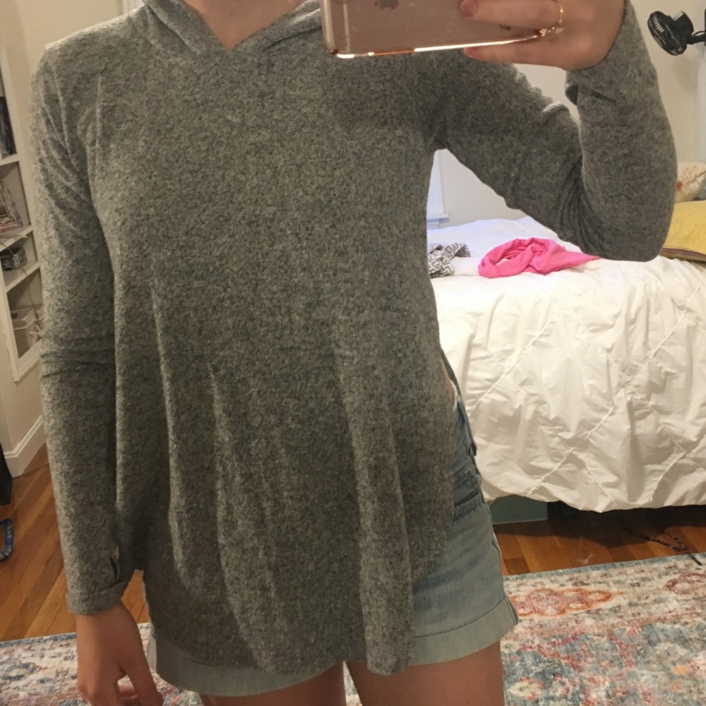 pullover - Picture 2 of 3